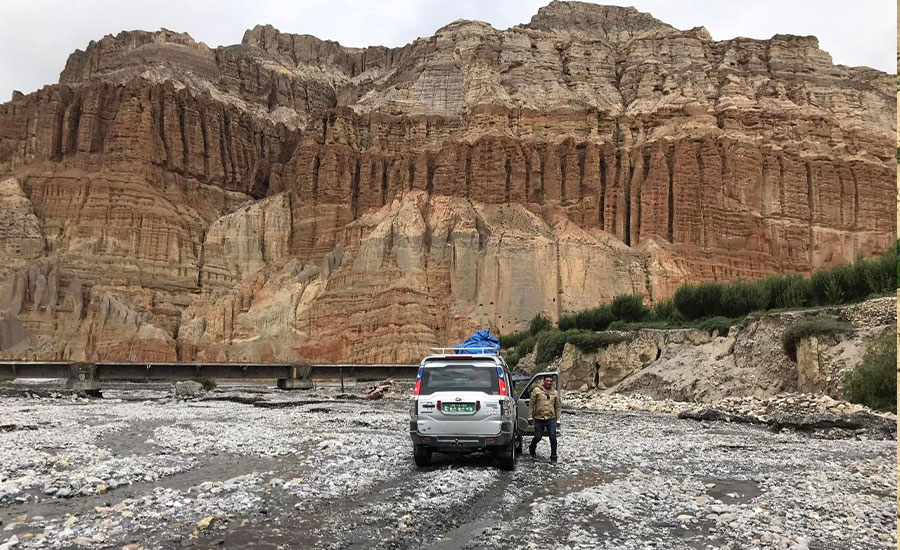 Upper Mustang Jeep Tour